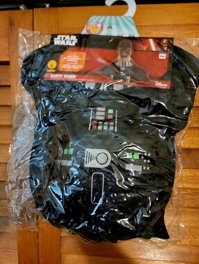 Disney Star Wars Darth Vader Pet Costume - Black